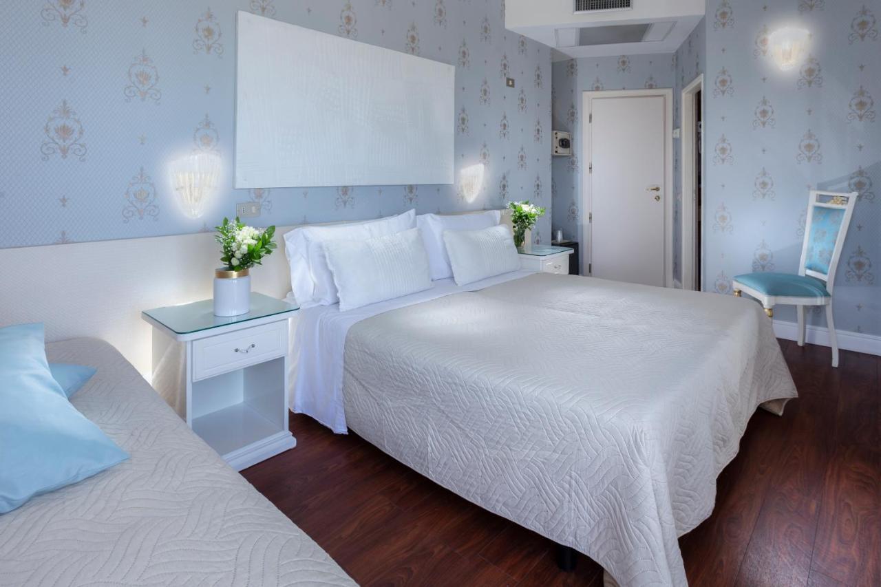 Superior Triple Room Balcony Sea View