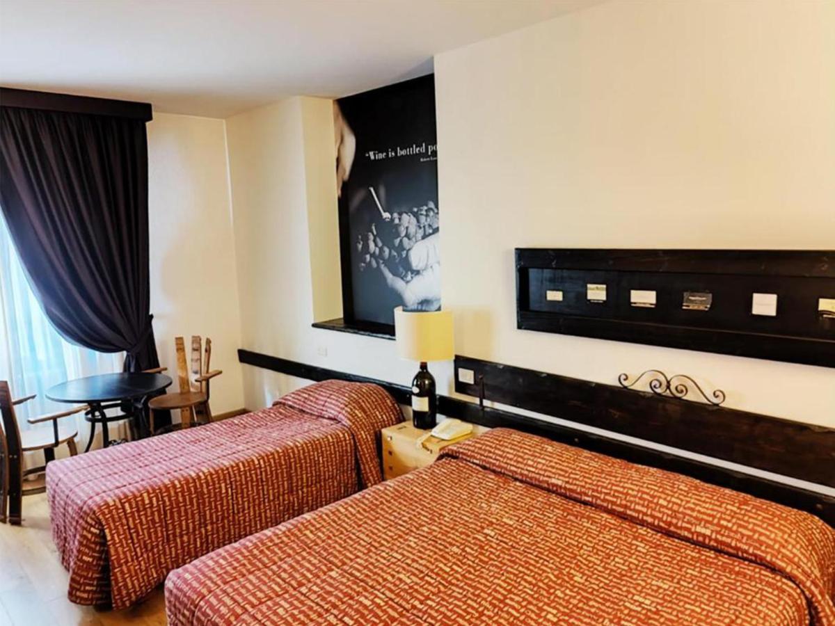 Superior Triple Room,1319981137:JPEG