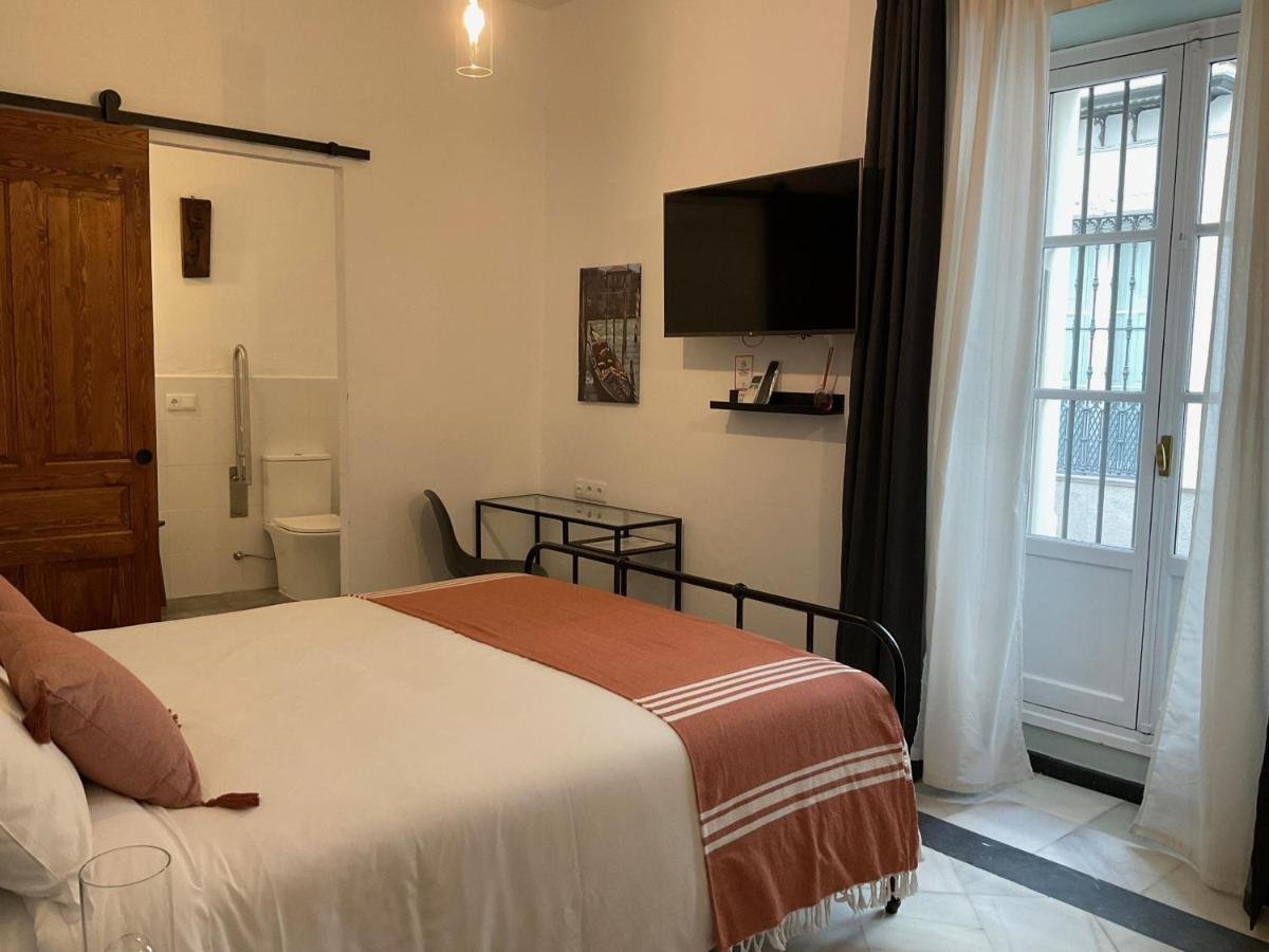 Standard Triple Room,1319983705:JPEG