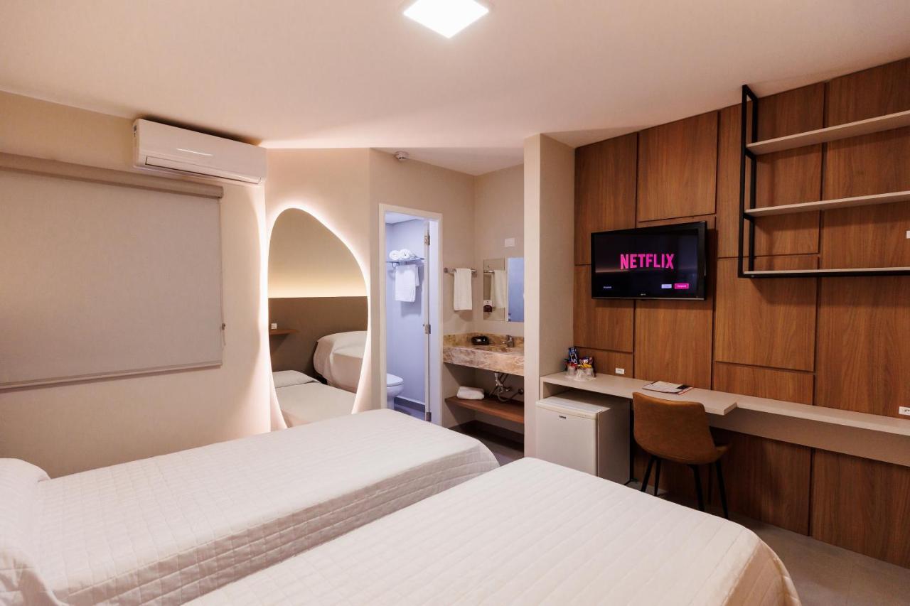 Quarto Superior com Cama de Casal ou 2 de Solteiro