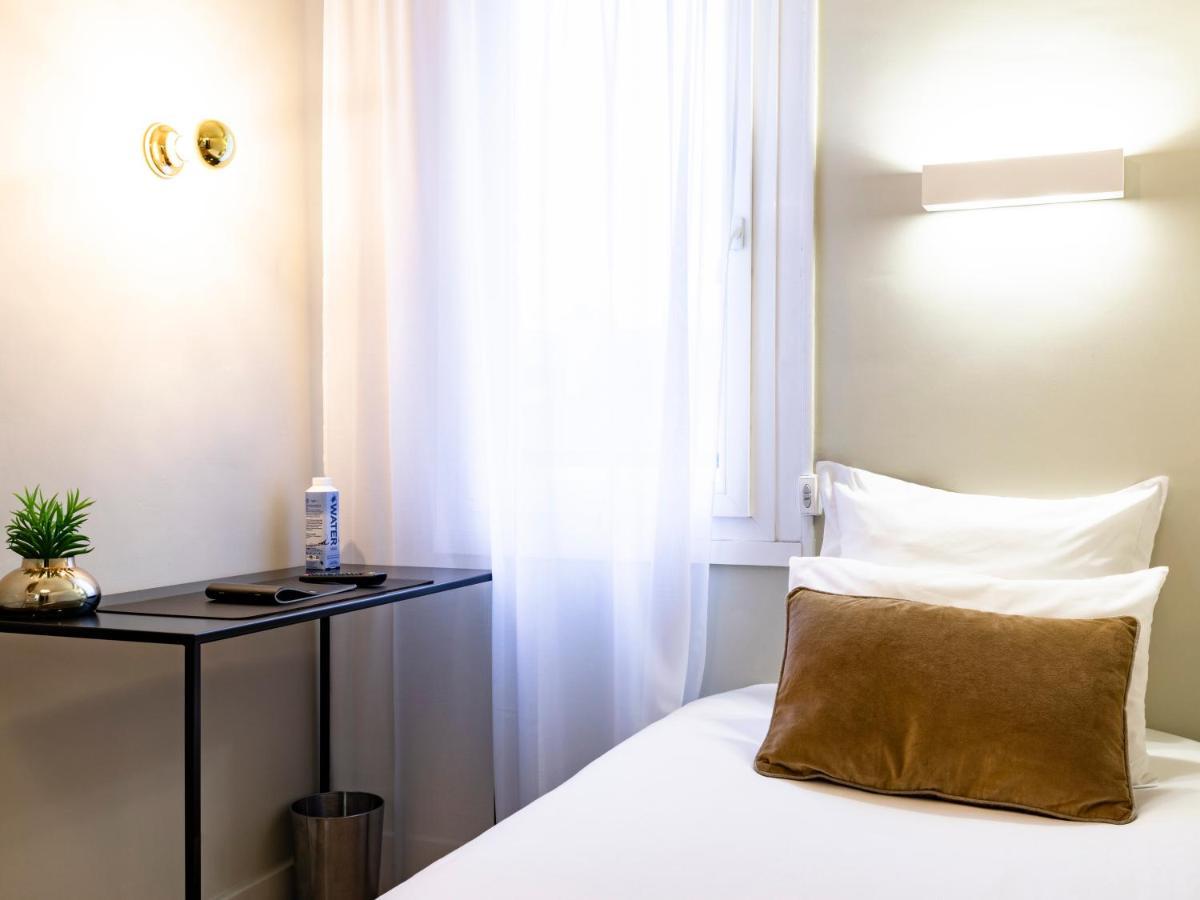 Small Single Room