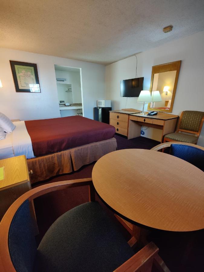 Standard King Room