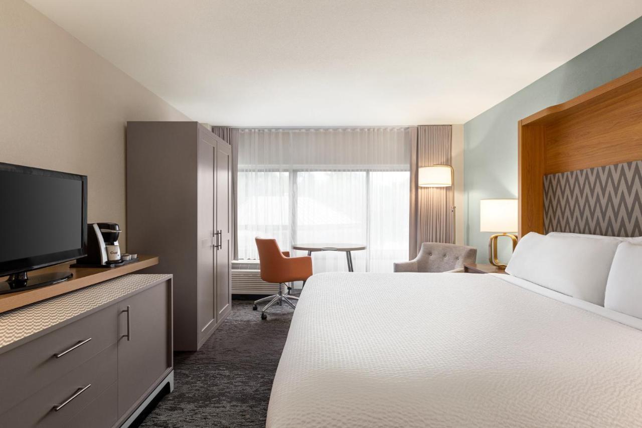 King Room Mobility Access or Hearing Accessible