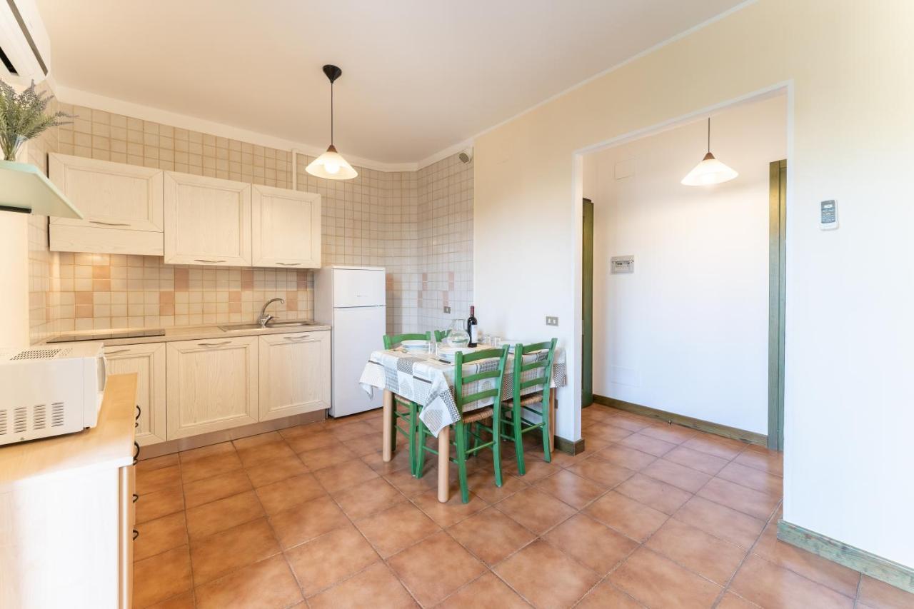 One-Bedroom Apartment,1322735572:JPEG