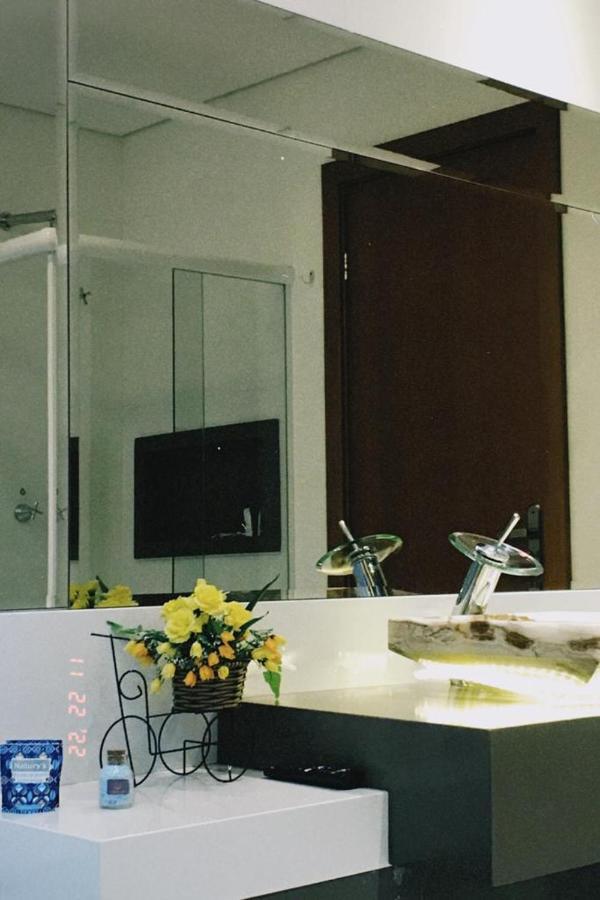 King Suite Spa Bath