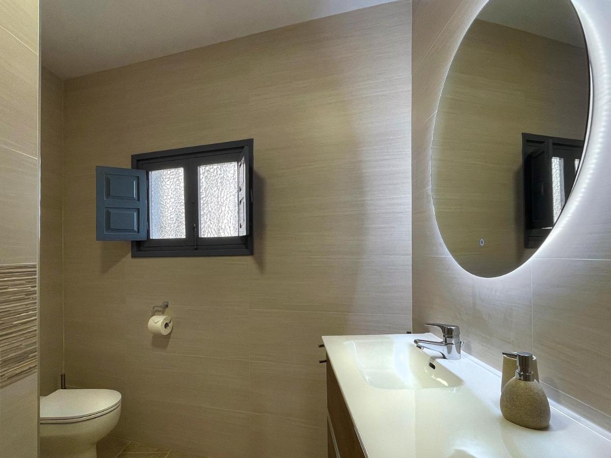Double Room Private External Bathroom