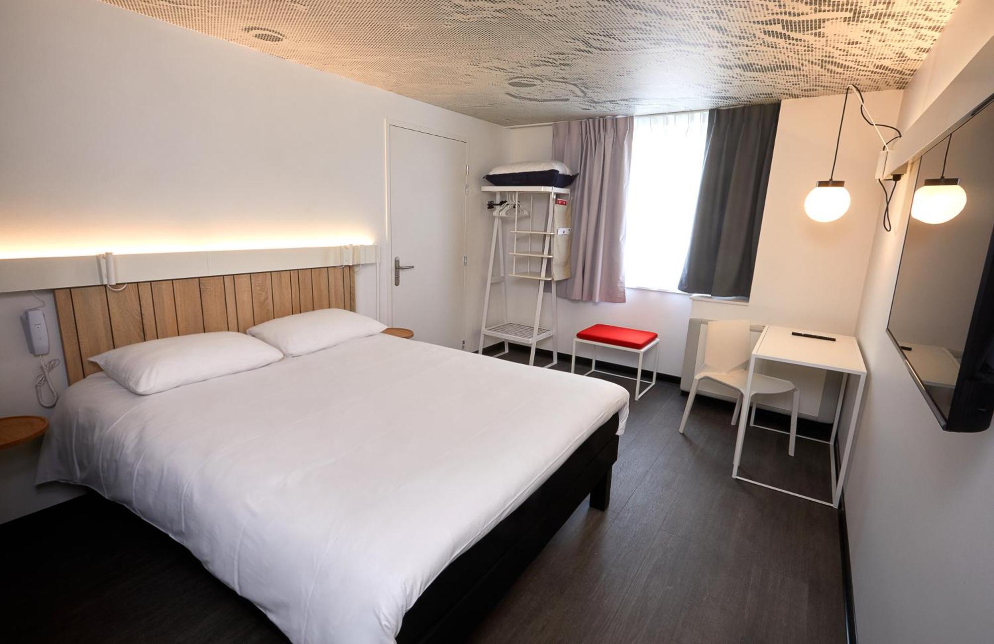 Standard Double Room Courtyard Side,1322965342:JPEG