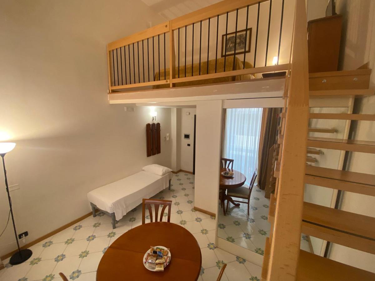Large Studio Split Level
