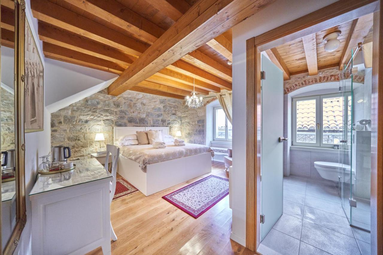Deluxe Double or Twin Room Annex