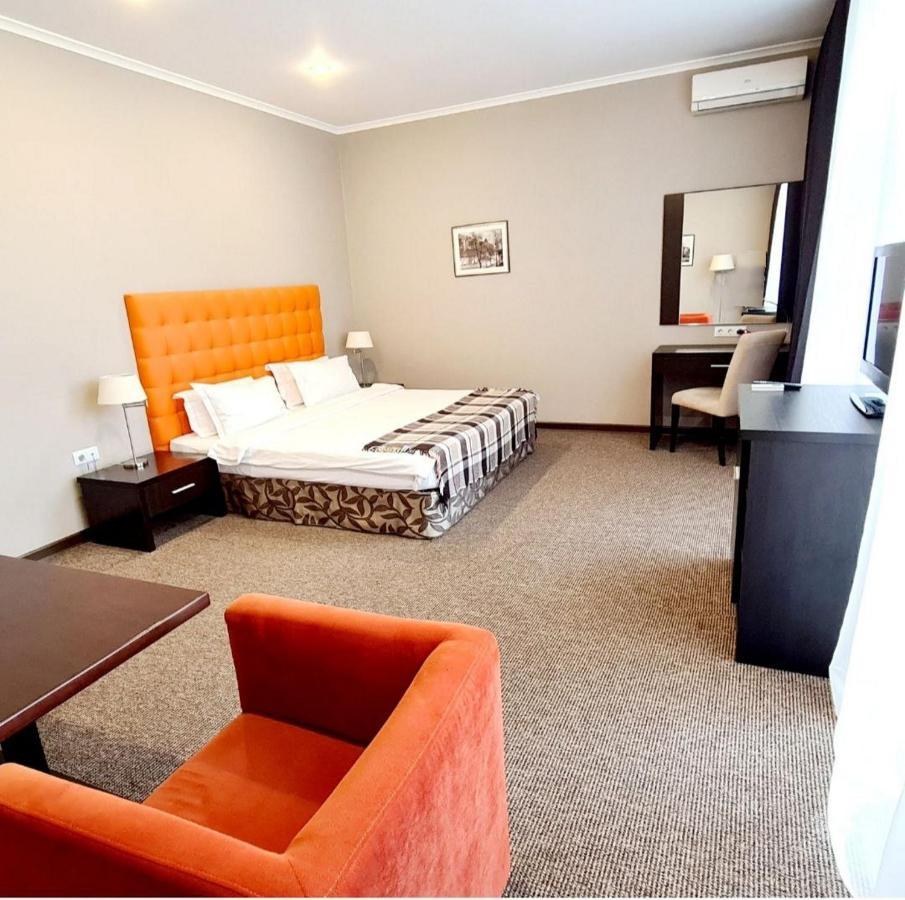 Comfort King Room