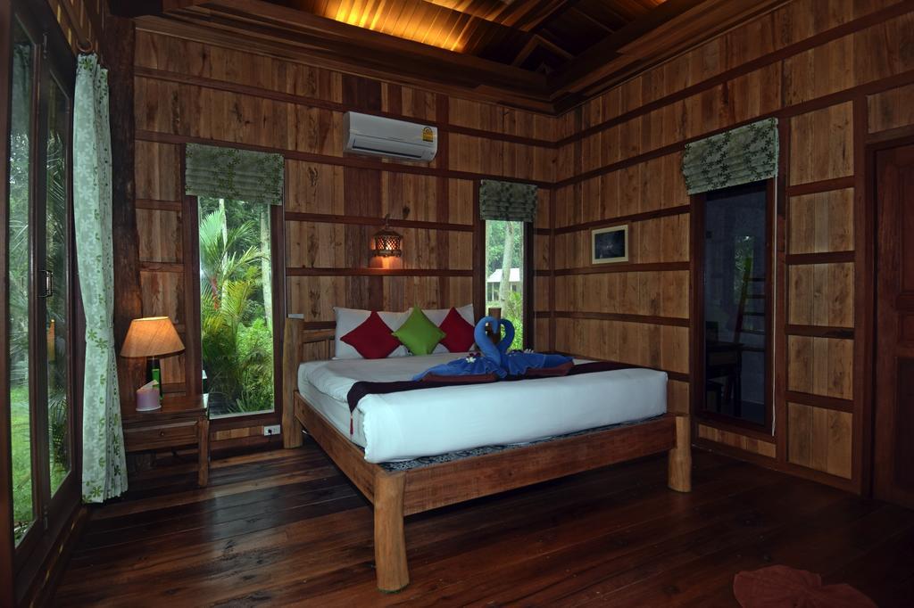 Deluxe Double Room Hill Top