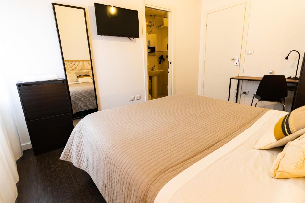 Budget Double Room,1324384414:JPEG