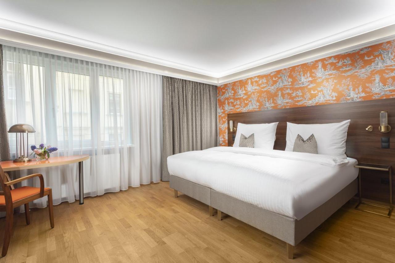 Signature King Double Room,1327821044:JPEG
