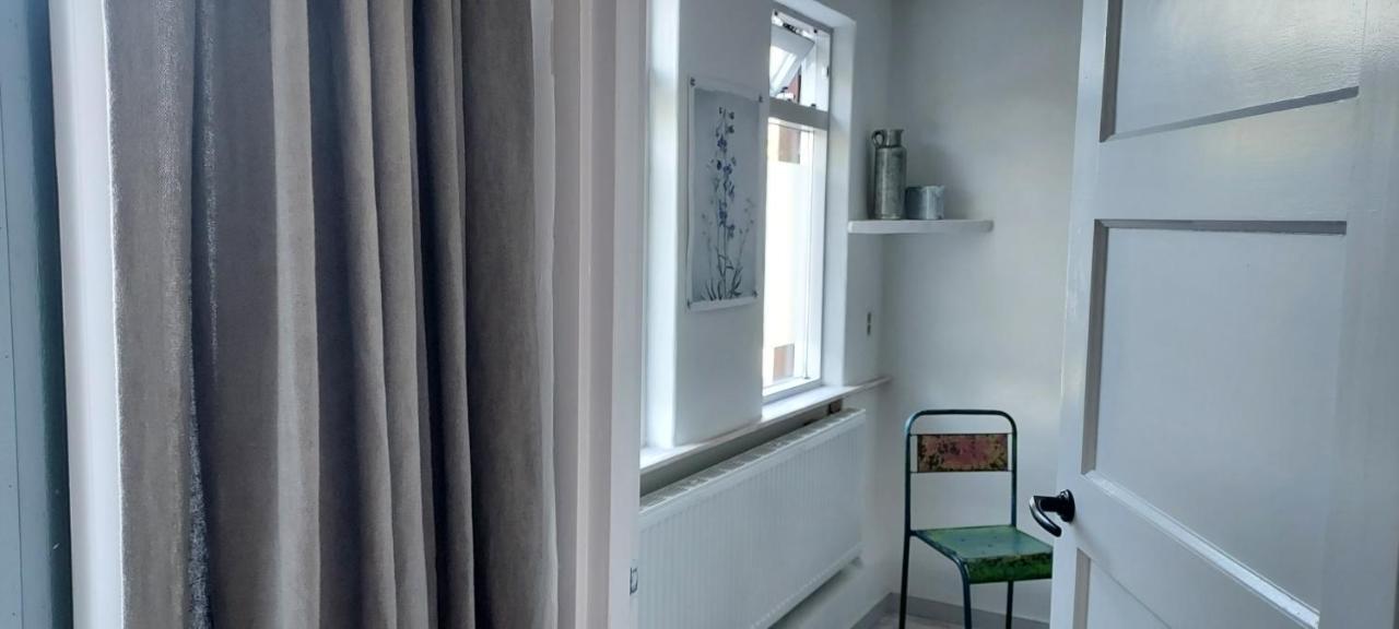 Double or Twin Room Private Bathroom