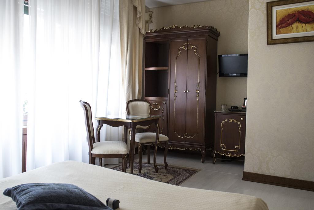 Double Room,134860740:JPEG