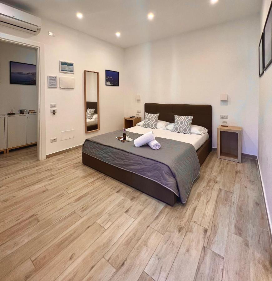Double Room Balcony,1325457910:JPEG