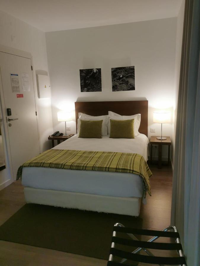 Small Double Room,1326003763:JPEG