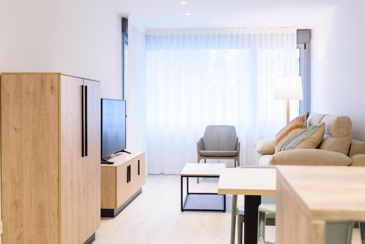 Two-Bedroom Apartment,1329335384:JPEG