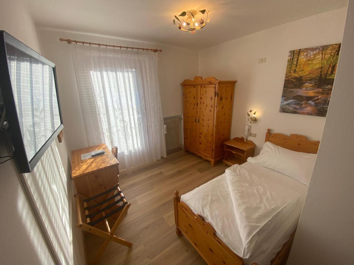 Single Room Balcony