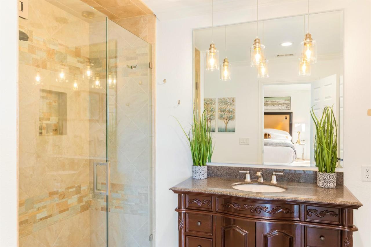 Superior King Suite
