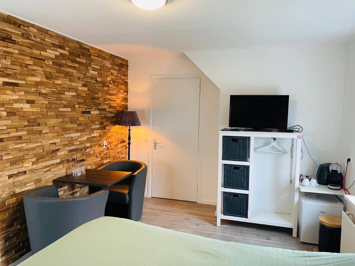 Double Room Private Bathroom
