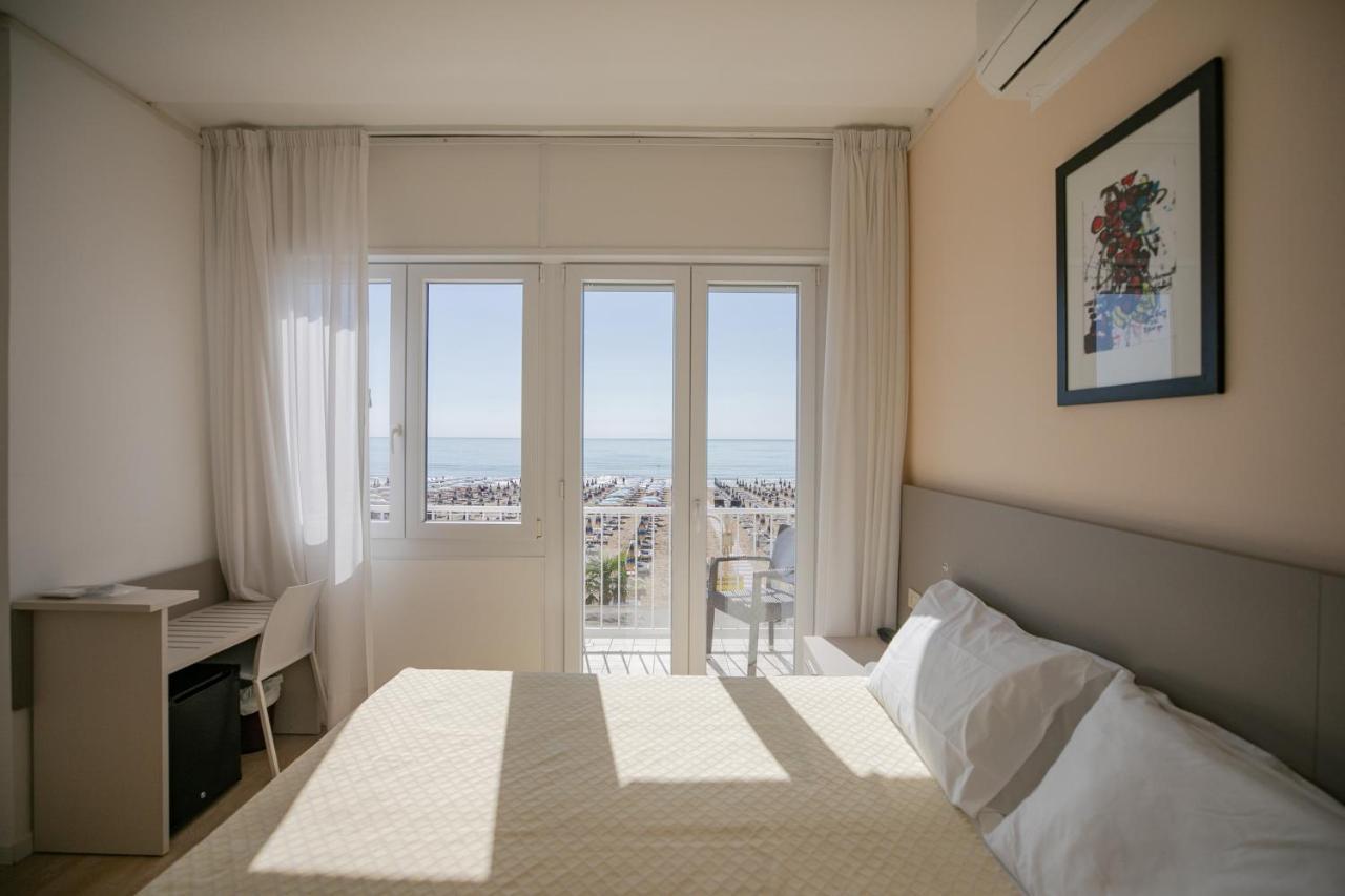 Superior Double Room with Front Sea View,1415896344:JPEG
