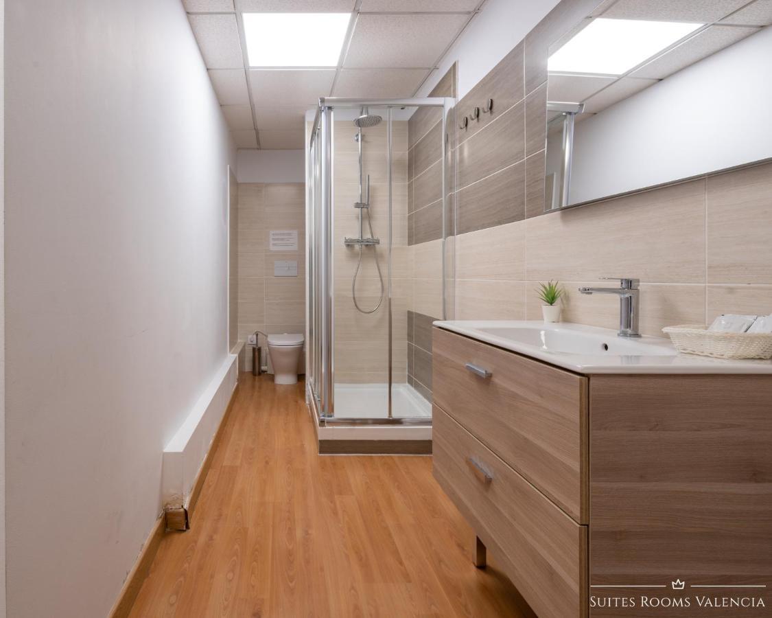 Triple Room Private Bathroom,1329227417:JPEG