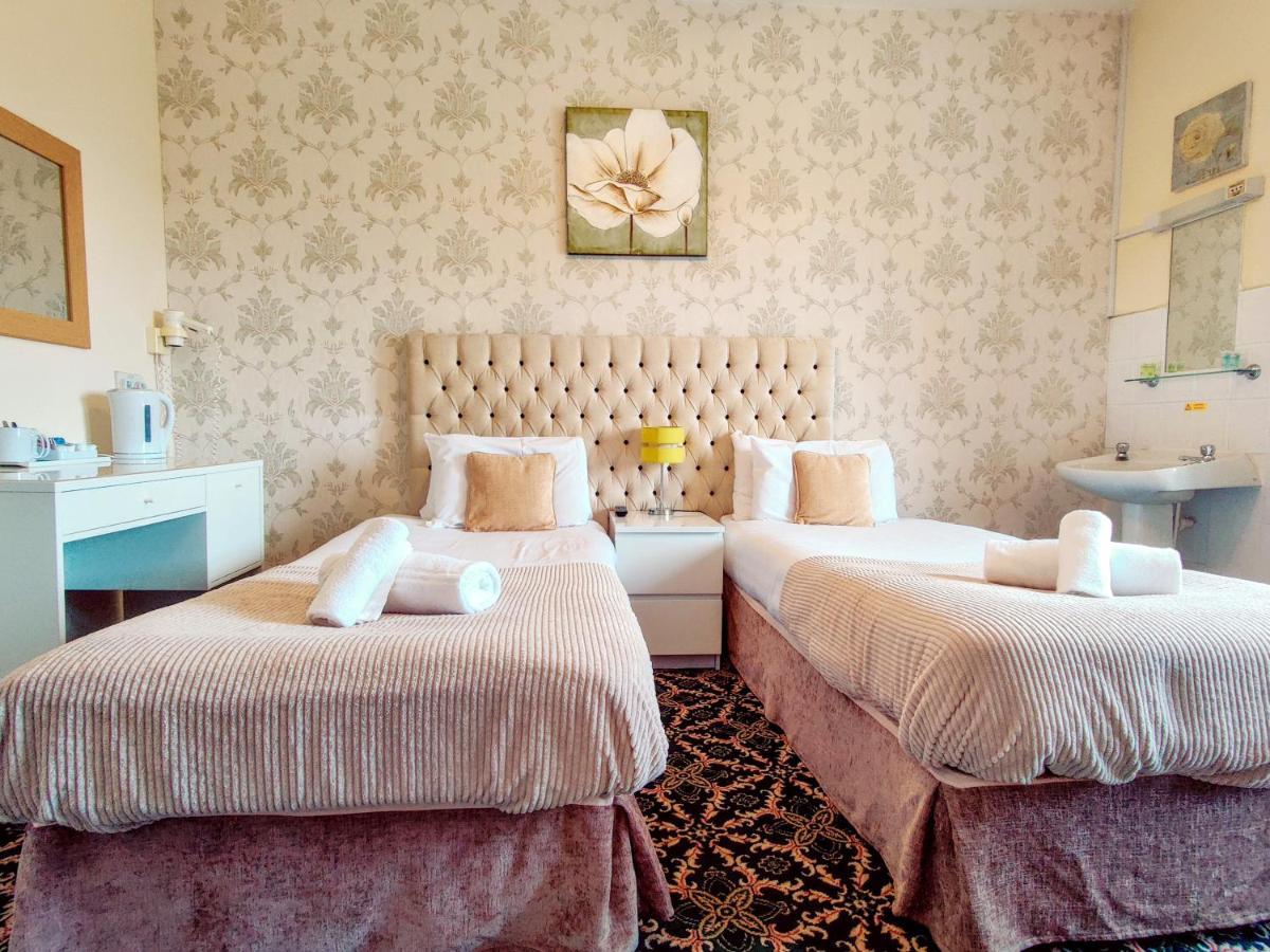 Economy Twin Room