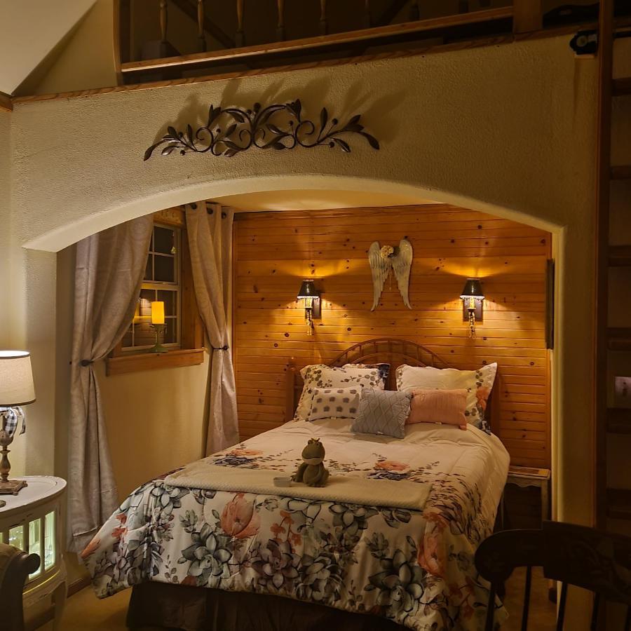 Aschenputtel Two-Bedroom Cottage