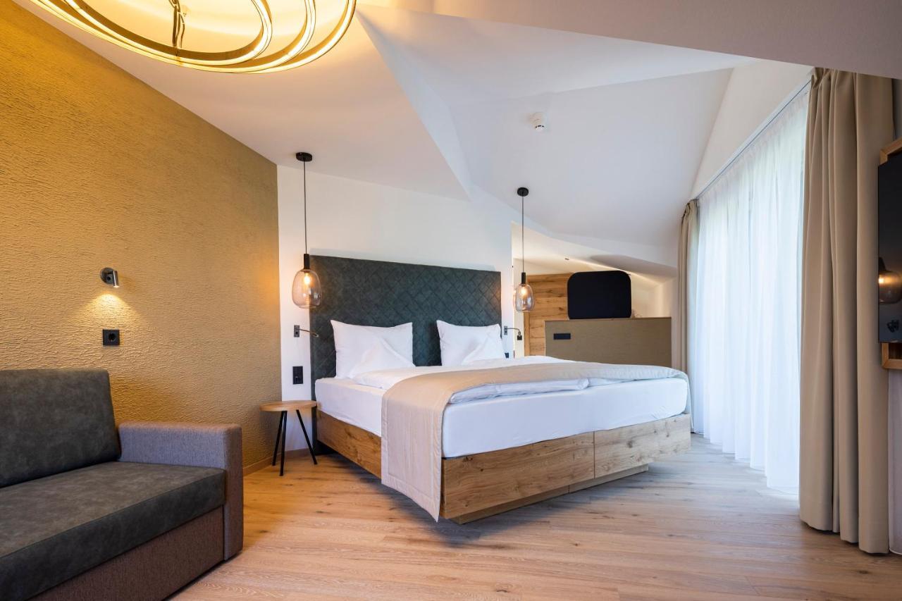 Deluxe Double Room 3 Balconies