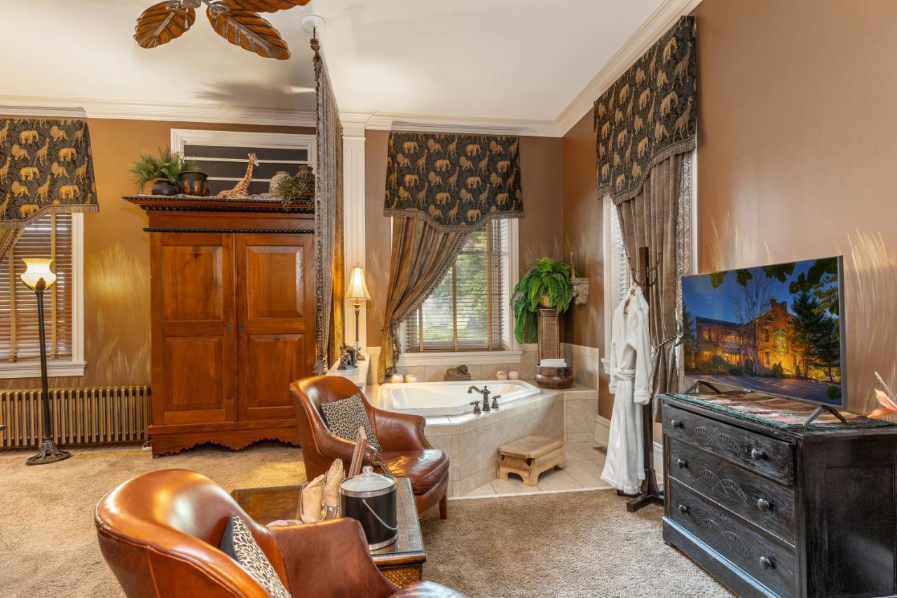King Room Spa Bath