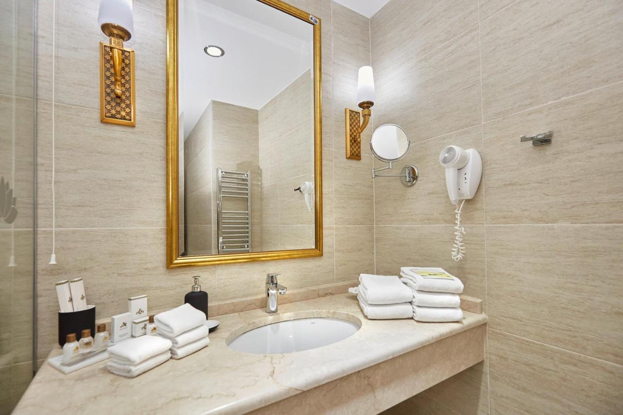 Junior Suite,1339936952:JPEG