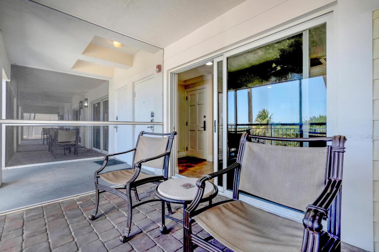 One-Bedroom King Suite Ocean View Non-Smoking