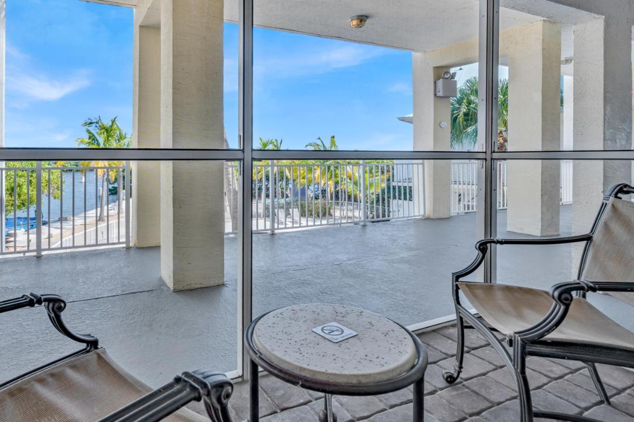 One-Bedroom King Suite Ocean View Non-Smoking