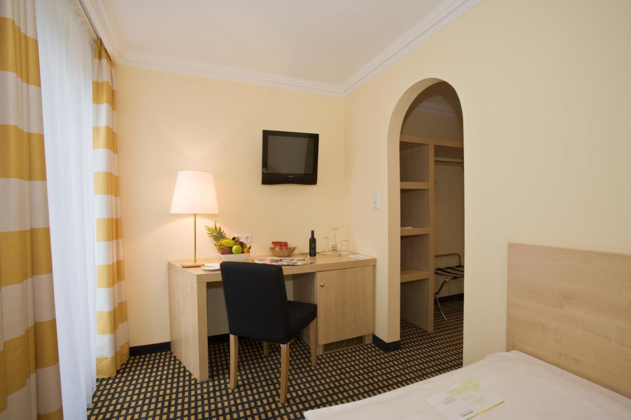 Economy Double Room,1765155627:JPEG