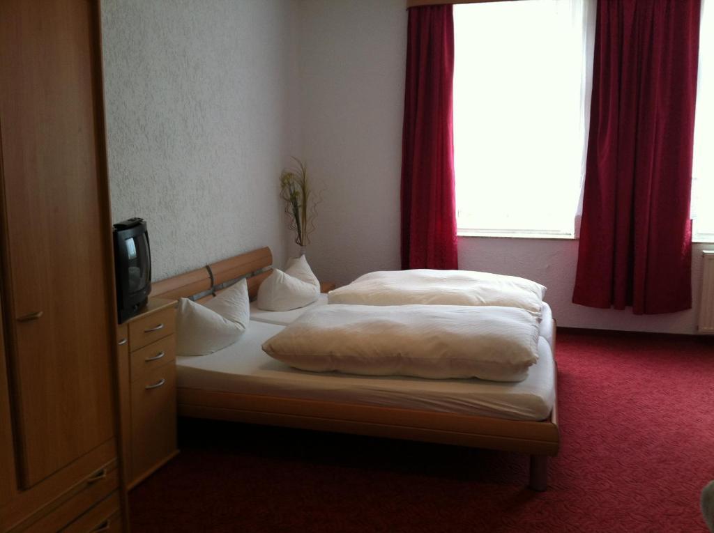 Double Room,917145481:JPEG