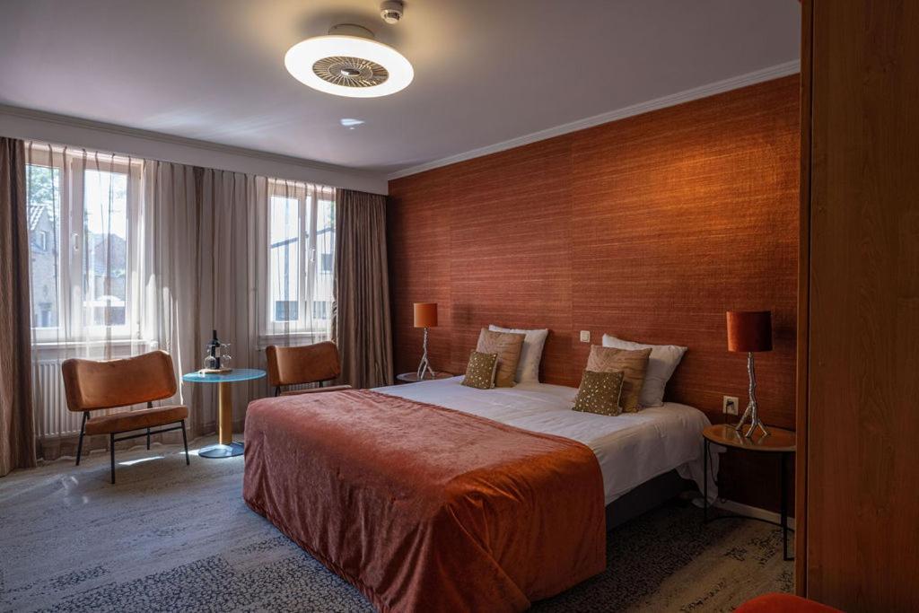 Cool Village Side Room