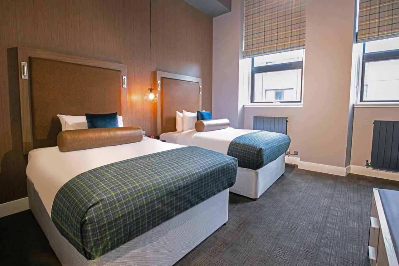 Twin Room 2 Double Beds
