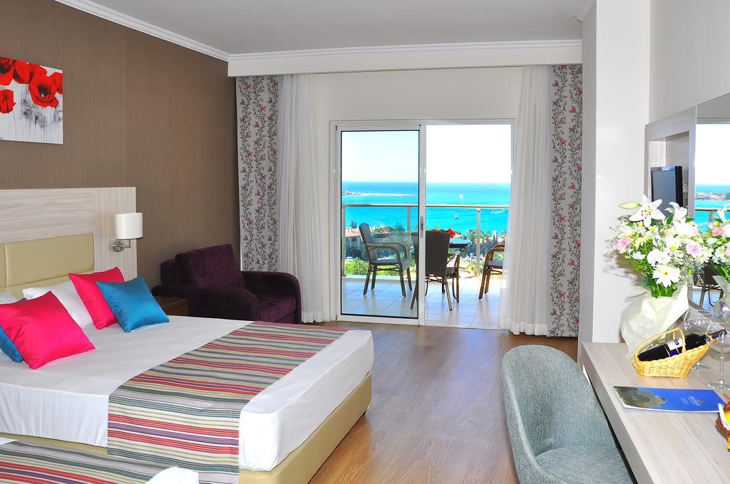 Standard Double Room Sea View