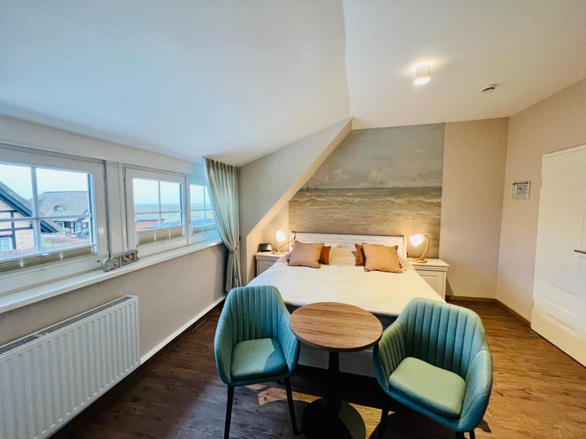 Double Room,1331052107:JPEG