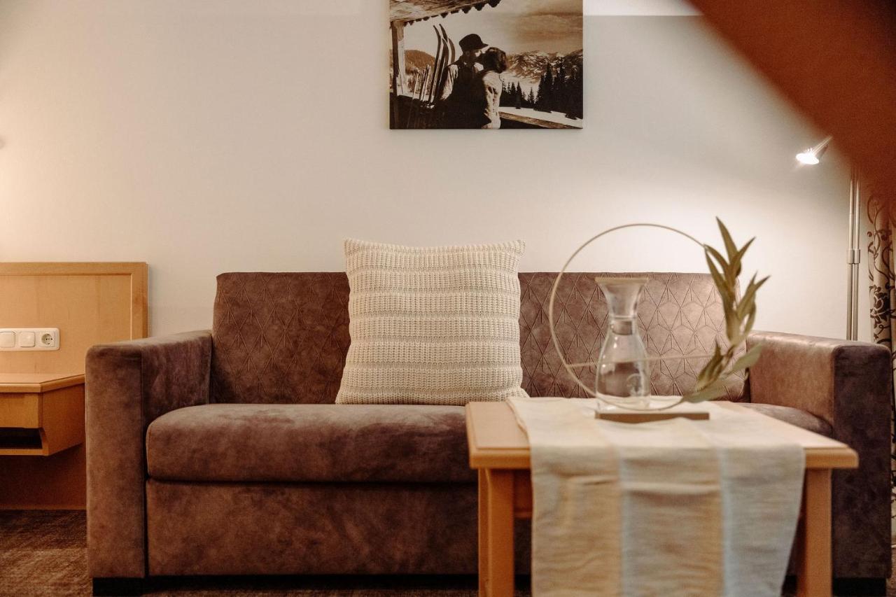 Duplex Studio,1656182228:JPEG
