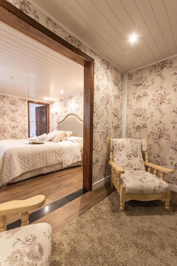 Luxury Suite Spa Bath