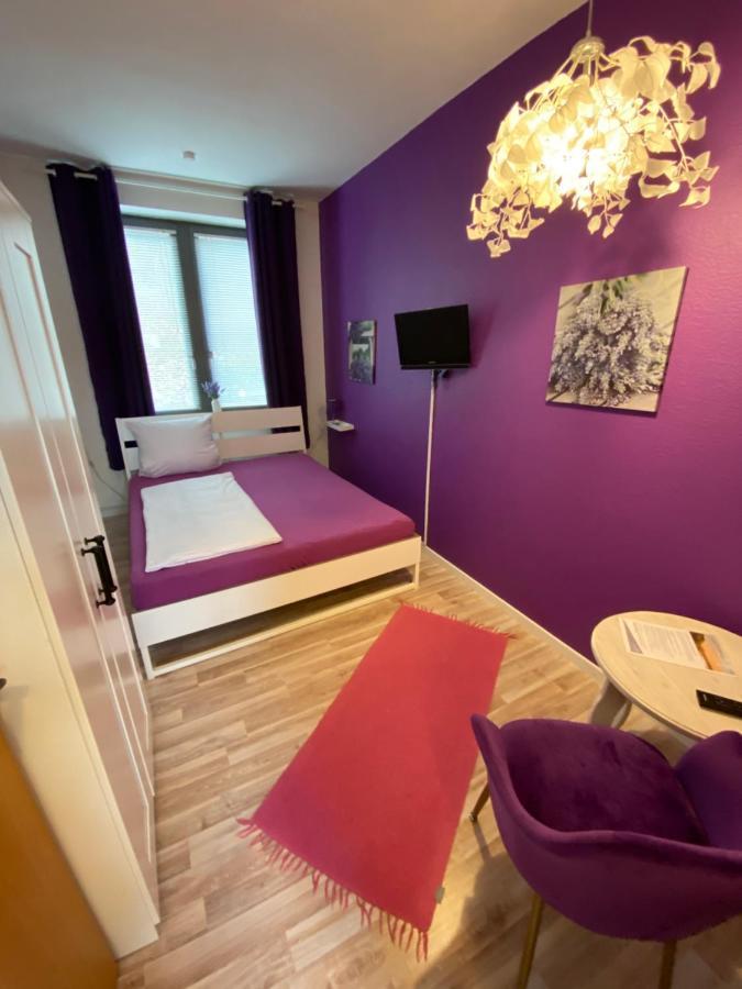 Small Double Room,1338239378:JPEG