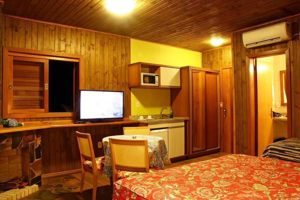 Standard Chalet