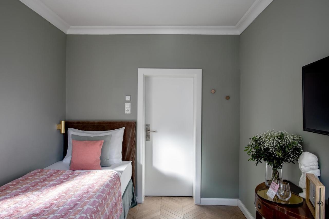 Standard Room Single Bed