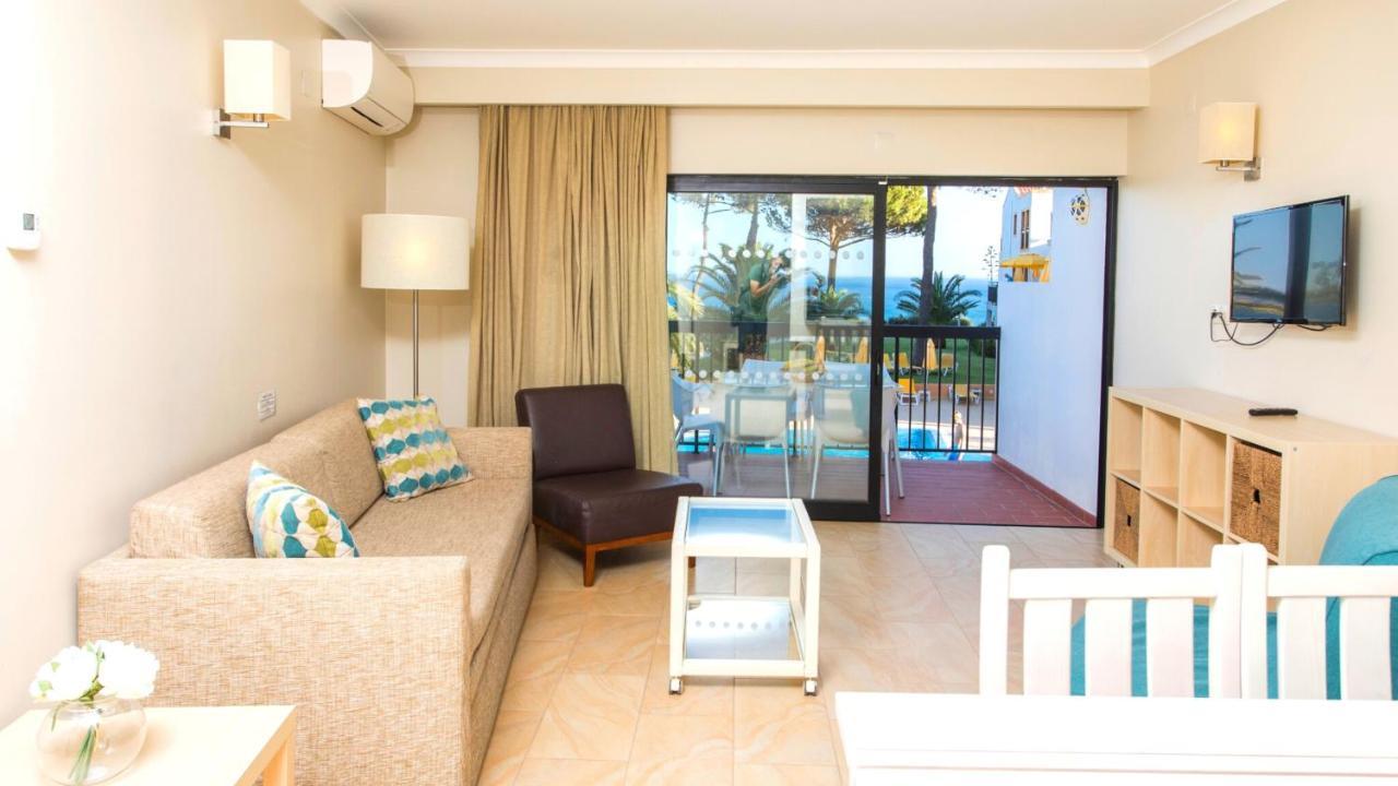One-Bedroom Apartment Sea View