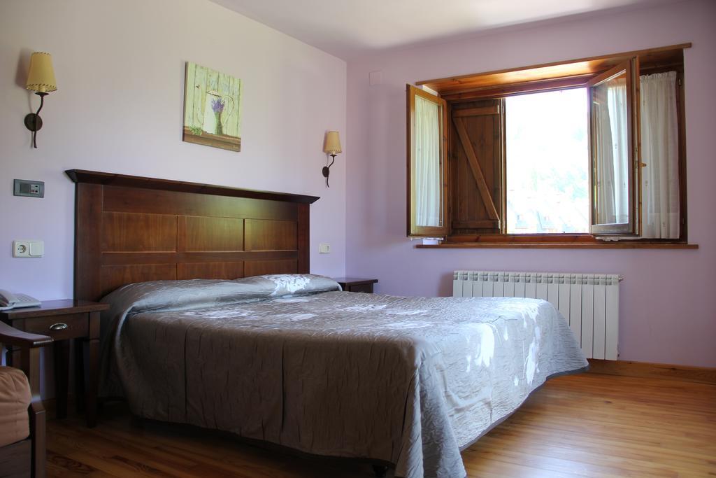 Basic Triple Room