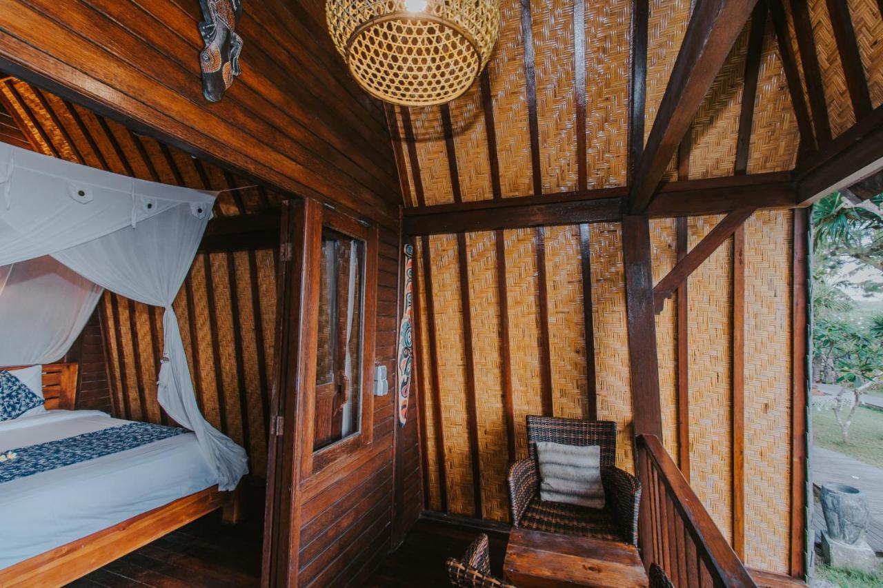 Standard Huts Garden View