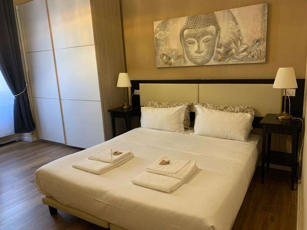 Double or Twin Room Private Bathroom