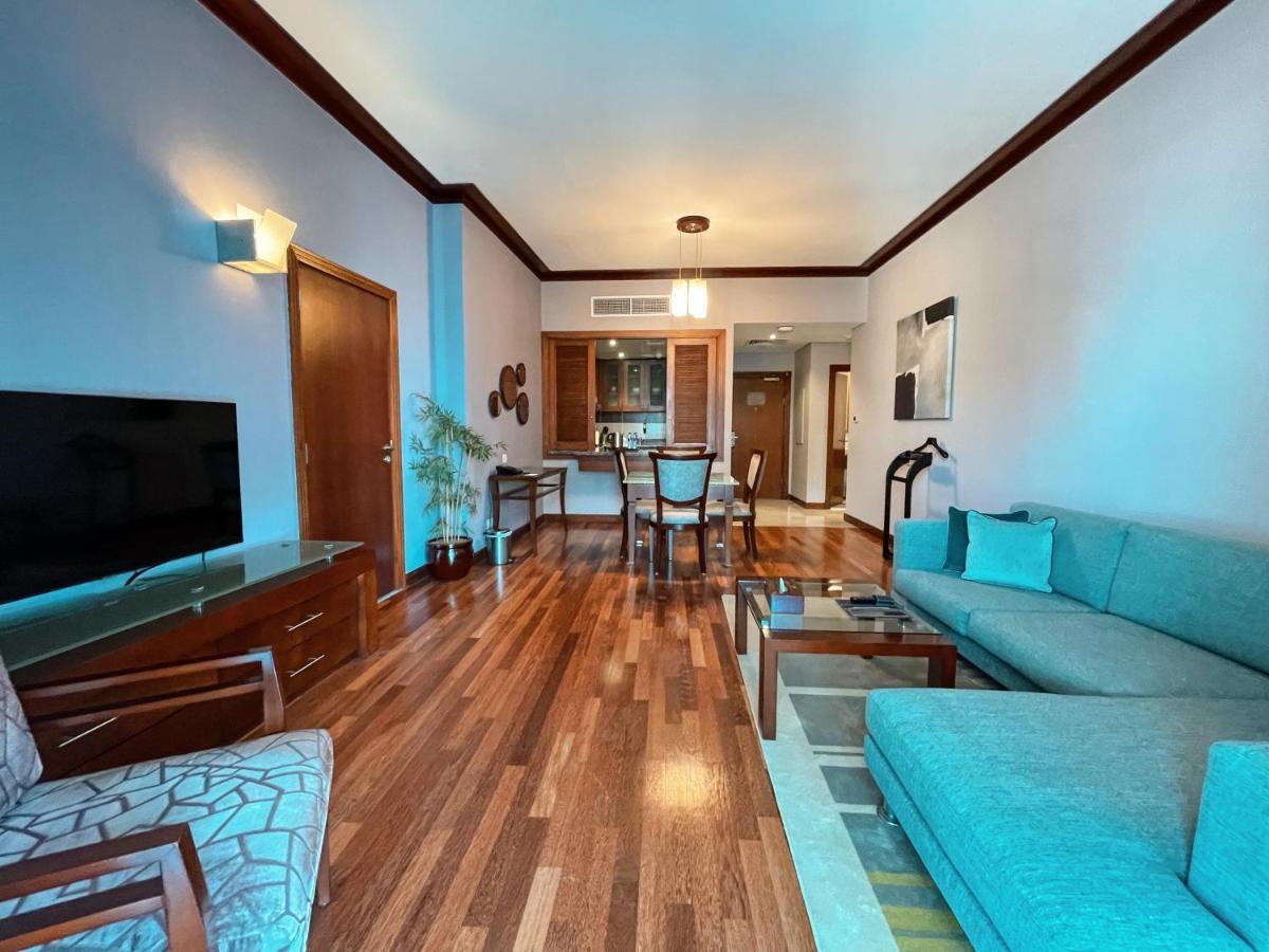 One Bedroom Privilege Creek Side 12th floor